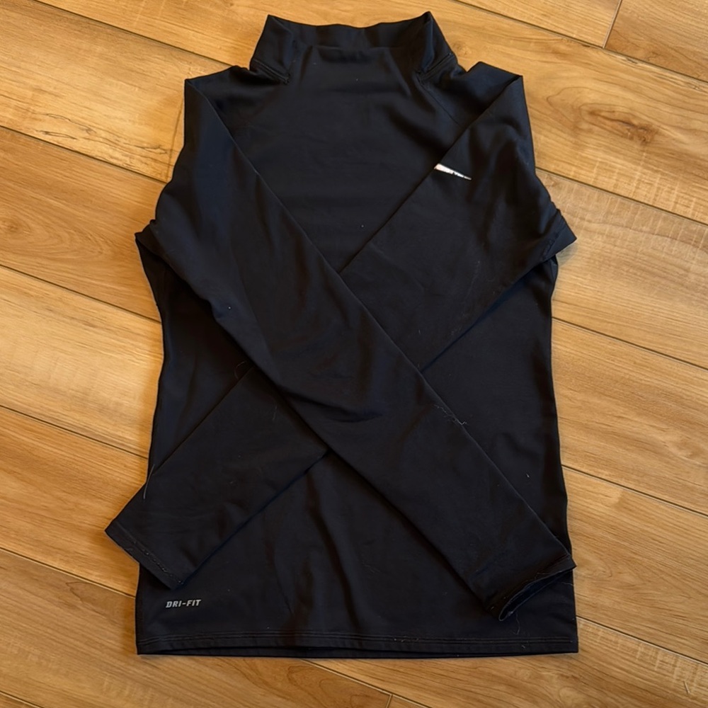 Nike Dri-fit long sleeve mock neck SIZE kids L
